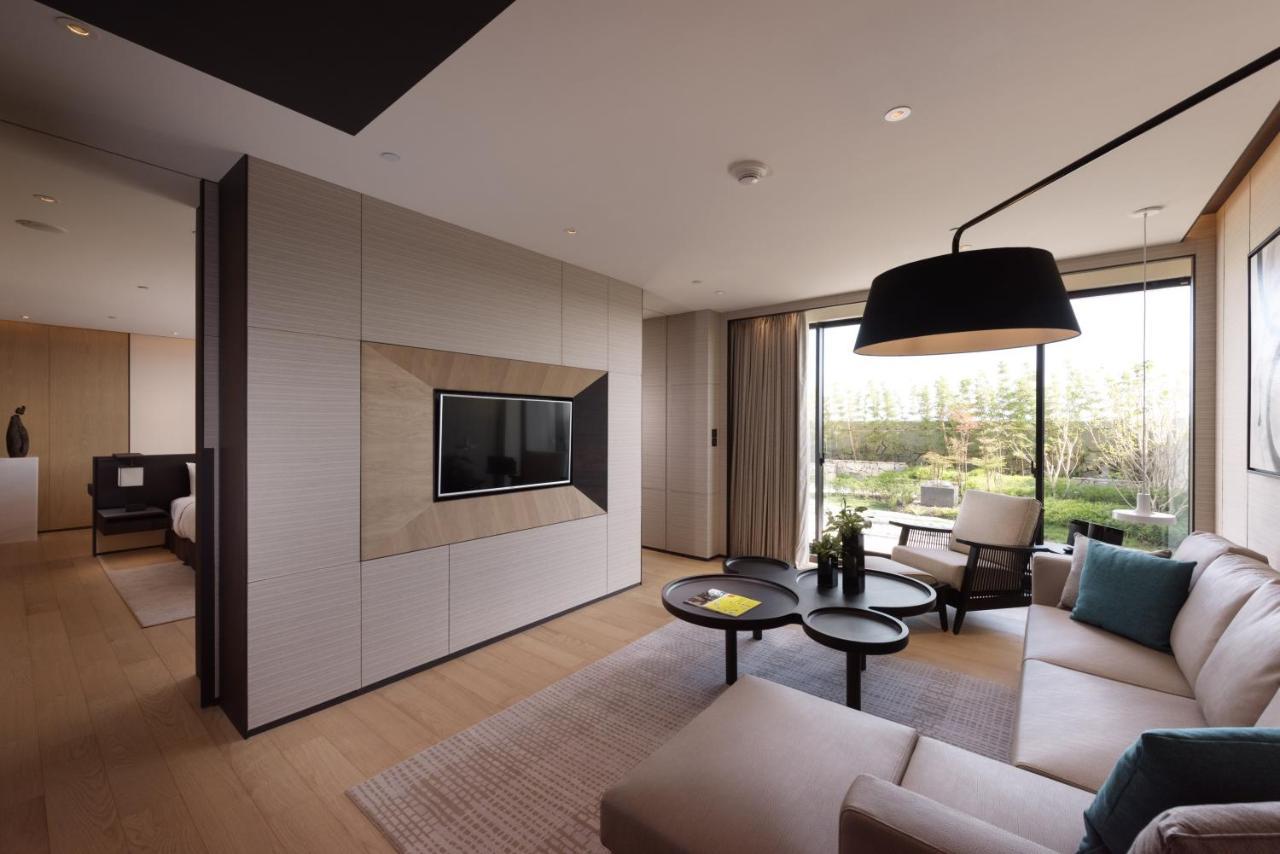 Hotel Crowne Plaza Tainan By Ihg Exterior foto
